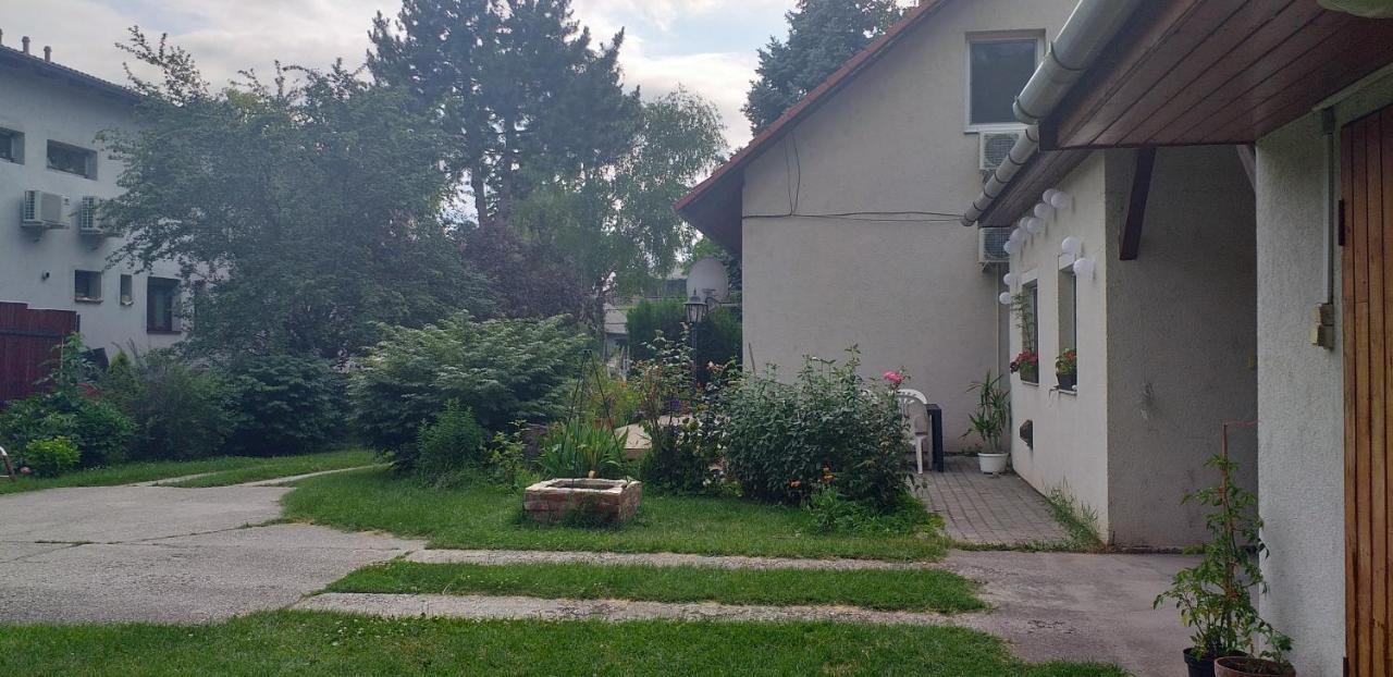 Szépvölgyi Apartmanház Siófok Esterno foto